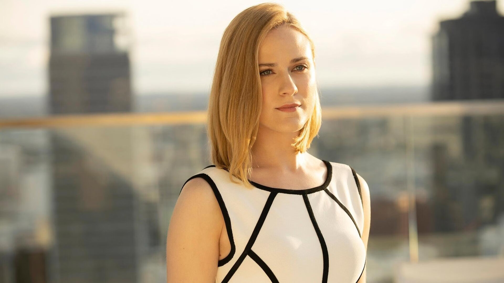 滑雪公开赛青少年组刷新多个最佳成绩，全国青少年夏季滑雪挑战赛直播