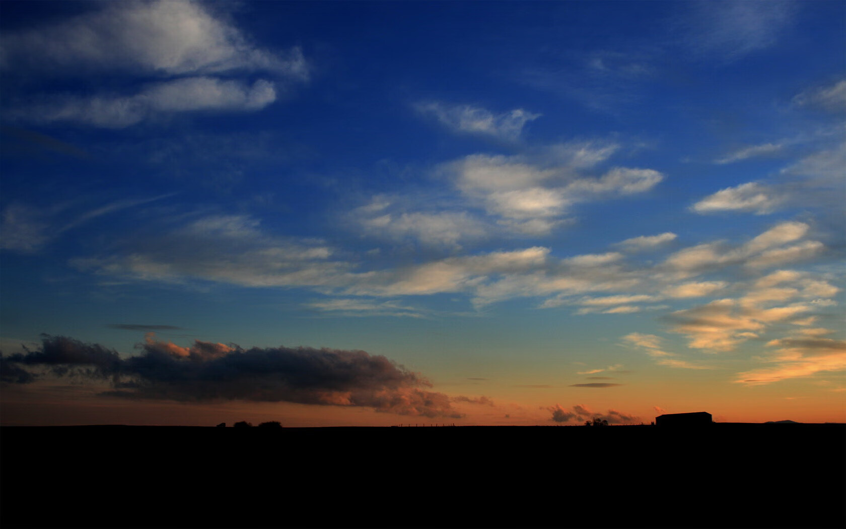 米兰双雄奋战激烈，意甲冠军悬念未解